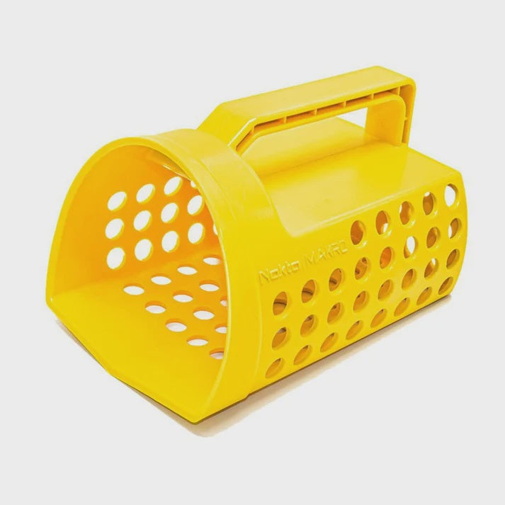 Plastic Beach Sand Scoop