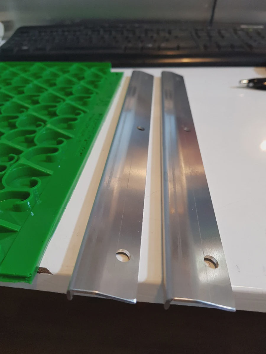 Gold Rat Gold Cube Mat Clamps